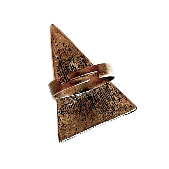Tribal Pyramid Ring - Picture 4 of 4